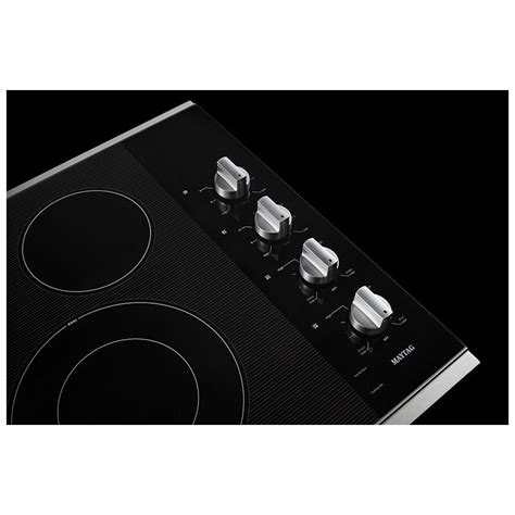 Maytag 30 Electric Cooktop With 4 Smoothtop Burners And Griddle Stainless Steel Pc Richard