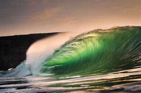 Riley S Wave A Giant Barreling Wave Kilkee Clare Ireland Stock Photo