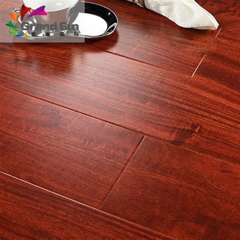 Red Cherry Wood Oak Wood Laminate Flooring Class32 Ac4 China Manufacturer Buy Red Cherry