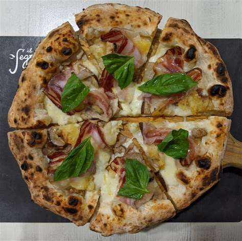 Pizzeria Il Segreto Di Pulcinella A Montesarchio Benevento Garage Pizza