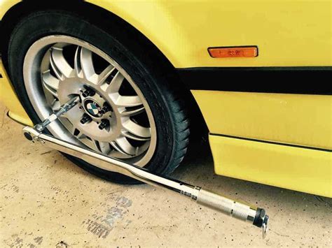 Choosing The Right Size Torque Wrench For Lug Nuts A Comprehensive