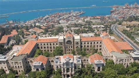 Marmara Niversitesi B Nyesine B Ro Personeli G Venlik G Revlisi