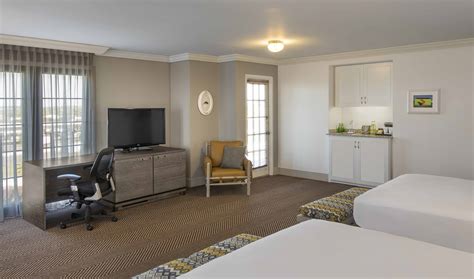 DoubleTree by Hilton Hotel Austin Photo Gallery