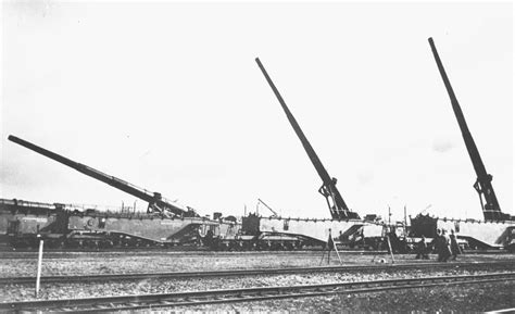 Three stages of Krupp K5 heavy railway gun elevation in early 1940 : r/GermanWW2photos