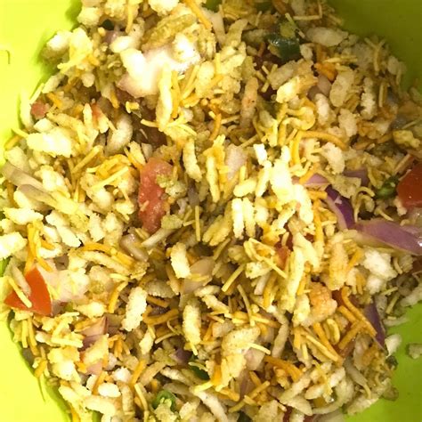 Ishris Kitchen Halki Phulki Bhel Puri Craving For Chatpata Breakfast