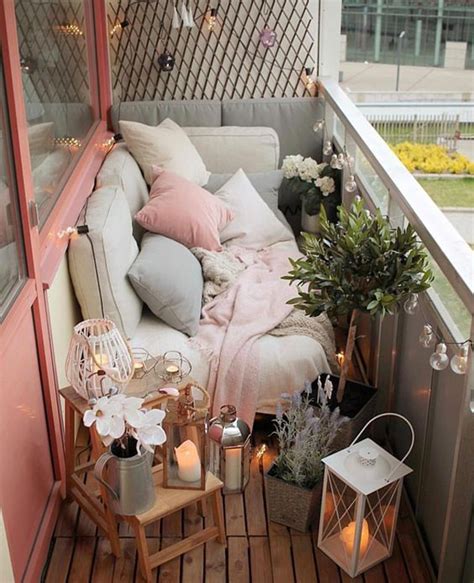 Cozy And Creative Ways To Make Bedrooms In Your Balcony