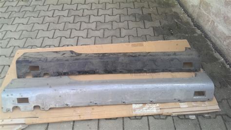 Listwa progowa prawa AUDI TT 8J0853856D ORYGINAŁ 8J0853856D za 80 zł z