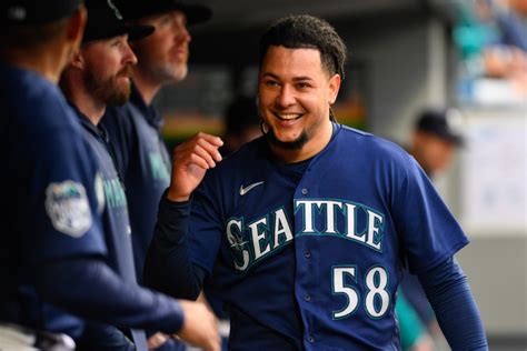 Seattle Mariners' Luis Castillo Reaches Career Milestone on Monday ...