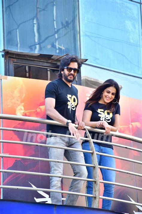 Riteish Deshmukh And Genelia DSouza Snapped At MovieMax Sion Photo