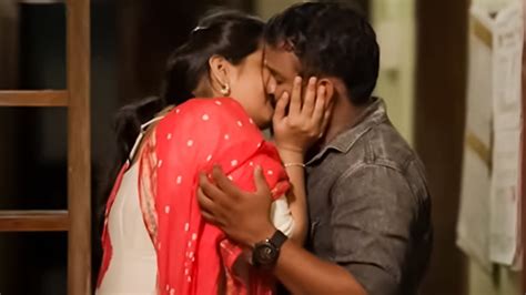 ഞൻ അത നനനയ ആസവദചച Adharam Madhuram Malayalam Romantic