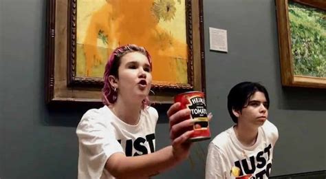 Activistas De Just Stop Oil Lanzan Sopa Sobre La Famosa Pintura De