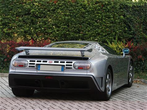 Bugatti EB 110 technical specifications and fuel economy