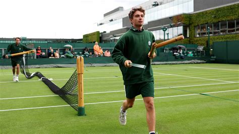 Wild Wimbledon Wednesday Put On Hold As Rain Returns Atp Tour