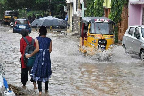 Michaung Effect Heavy Rain Alert In Telangana Imd Issues Red And