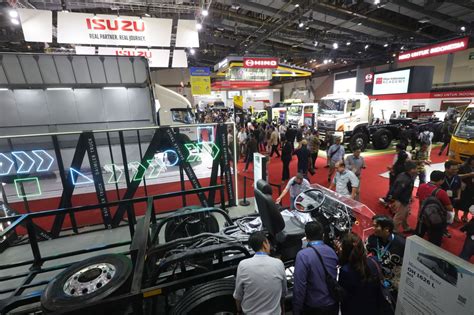 Foto Pameran Otomotif Gaikindo Indonesia International Commercial