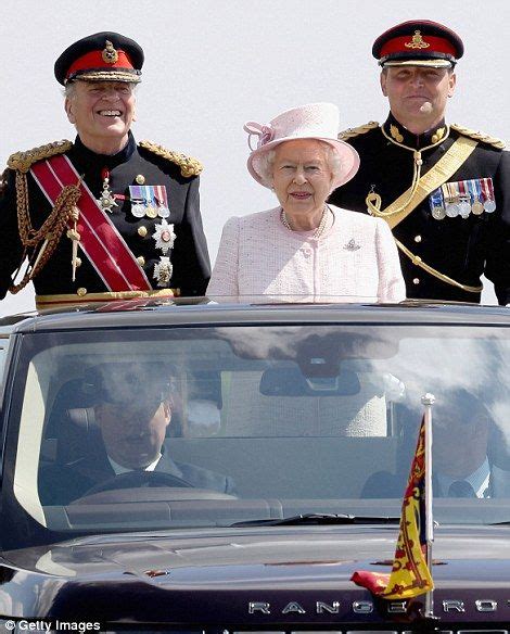 The Queen Celebrates 300 Years Of The Royal Artillery Artofit