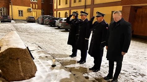 Oddali My Cze Naszym Kolegom Aktualno Ci Policja Zachodniopomorska