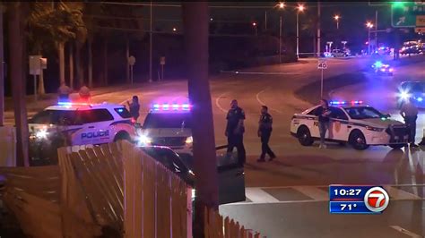 1 Dead 1 Hospitalized After Shooting In Ne Miami Dade Wsvn 7news Miami News Weather