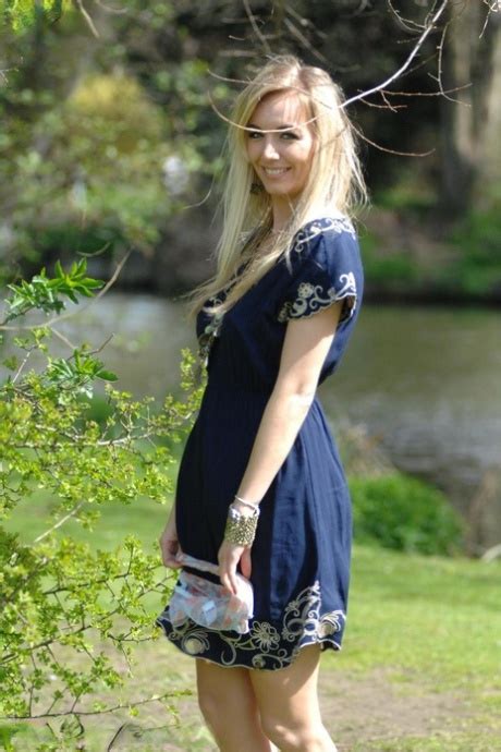 British Amateur Hayley Marie Coppin Exposes Herself In A Public Park CoedCherry