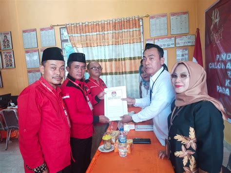 Pdi Perjuangan Simalungun Resmi Serahkan Berkas Bacaleg Komit Raih