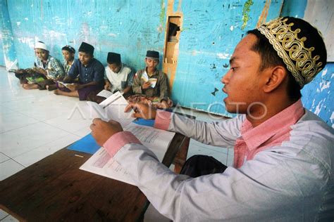 tradisi ngaji kitab antara foto