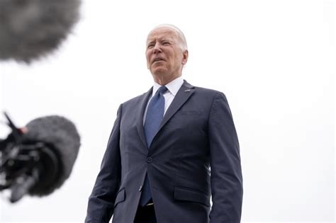 Biden Assina Lei De Us 40 Bilhões Para A Ucrânia