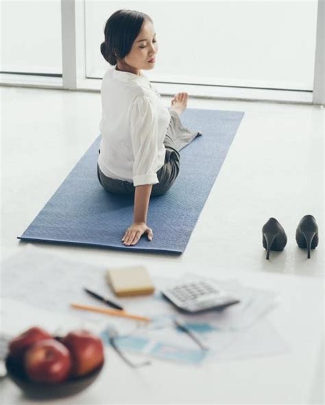 Ejercicios Para Aliviar Los C Licos Menstruales Pasos Alfombras