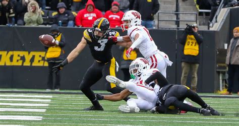 Cooper DeJean on B1G Honor Roll - Sports Illustrated Iowa Hawkeyes News ...