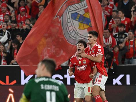 Reviravolta épica mostra que Benfica afinal está bem vivo