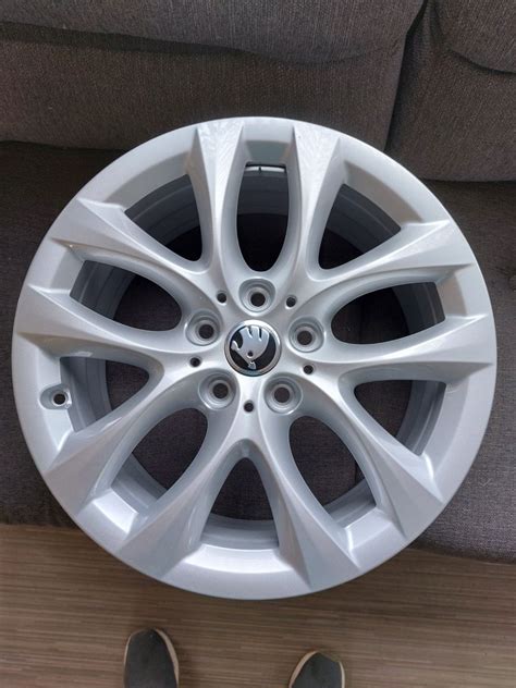 Nowe Felgi Aluminiowe 17 Cali Skoda Karoq Superb Yeti Octavia Ronal