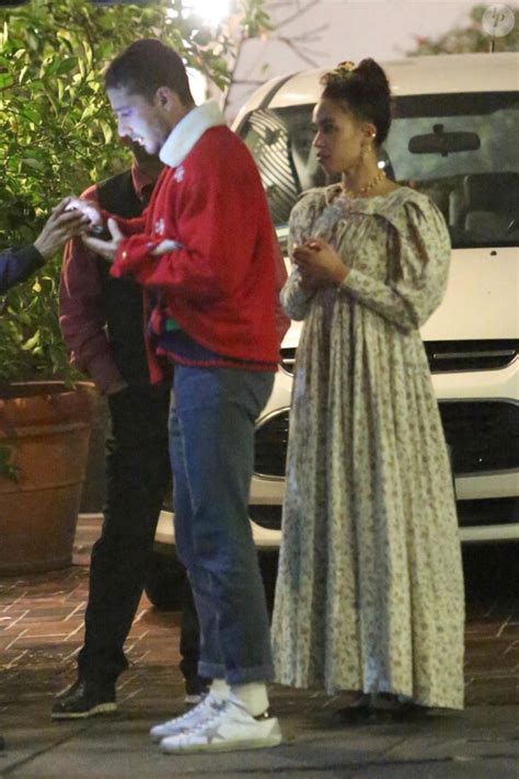 Photo Exclusif Shia Labeouf Et Sa Compagne Fka Twigs Vont Dîner En Amoureux à Los Angeles