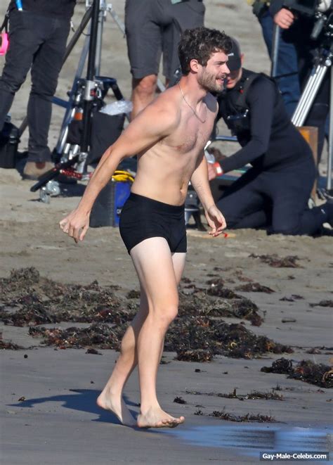 David Corenswet Bulge And Shirtless Beach Pics The Men Men