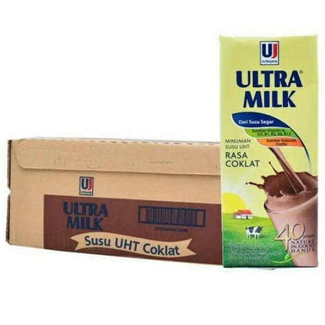 Jual SUSU UHT ULTRA MILK DUS 200 ML RASA COKLAT FULL CREAM STAWBERRY