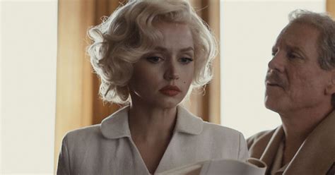 Reseña Blonde de Andrew Dominik Frío y desgarrador retrato ficcionado de Marilyn Monroe