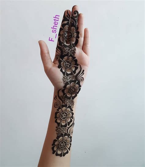 Mehndi Designs for Front Hand in Arabic Style - K4 Fashion