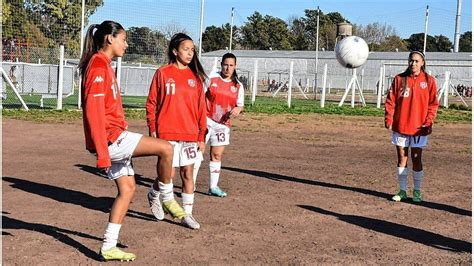 Las Chicas De Uni N Se Preparan Para Recibir A El Front N