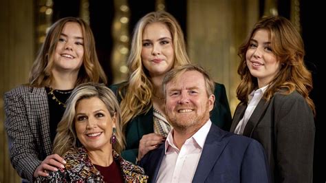 Koninklijke Familie Poseert Tijdens Fotosessie Op Scheveningen Nu Nl