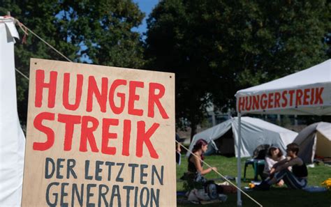 Hungerstreik in Berlin fürs Klima Junge Frau in Klinik eingeliefert