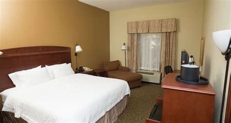 Hampton Inn Oneonta, NY Hotel with Free WiFi