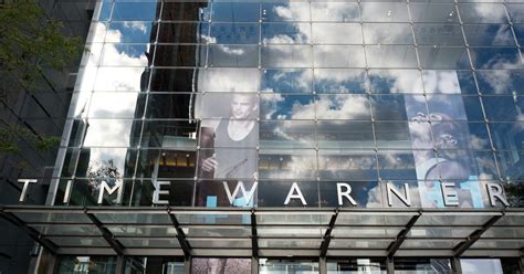 Time Warner Building In New York Evacuated After “suspicious Package” Sent To Cnn Offices