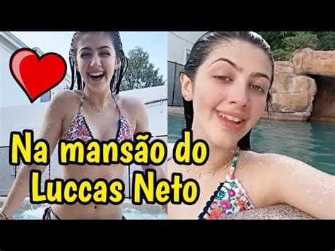 Gi Alparone Se Diverte Amigas Na Piscina Da Mans O Do Luccas Neto