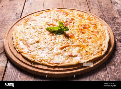 The Pizza Margarita Stock Photo Alamy