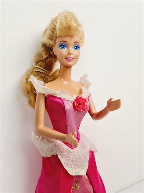 Poupée Barbie blonde Mattel 1966 Label Emmaüs