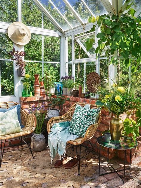 20 Greenhouse Decorating Ideas Homyhomee