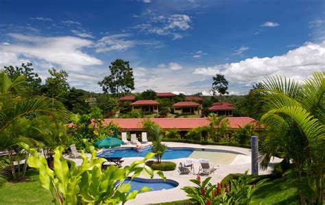 Arenal Volcano Inn – Costa Rica Guides