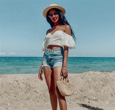 What To Wear On A Beach Vacation Outfit Ideas For An Ultra Stylish Trip