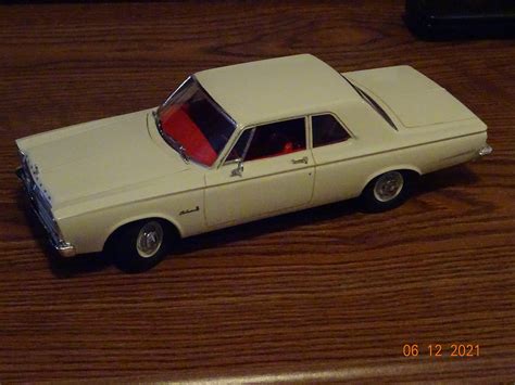 1965 Plymouth Belvedere Plastic Model Car Kit 125 Scale 1218