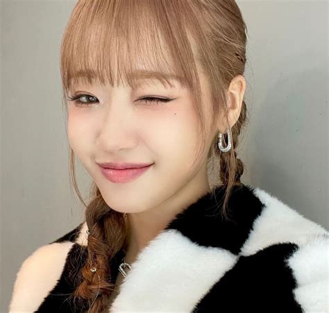 Weki Meki Choi Yoojung Selca Icon Pfp Choi Yoojung Pearl Earrings