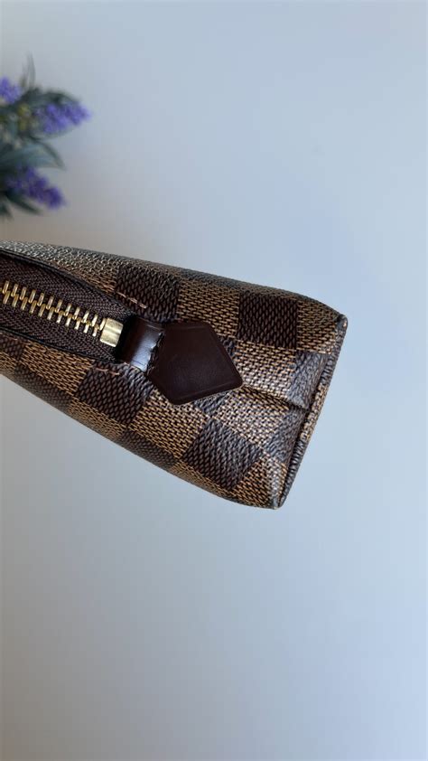 Louis Vuitton Cosmetic GM Pouch - LVLENKA Luxury Consignment