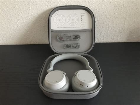 Surfaceinside Surface Headphones Unboxing